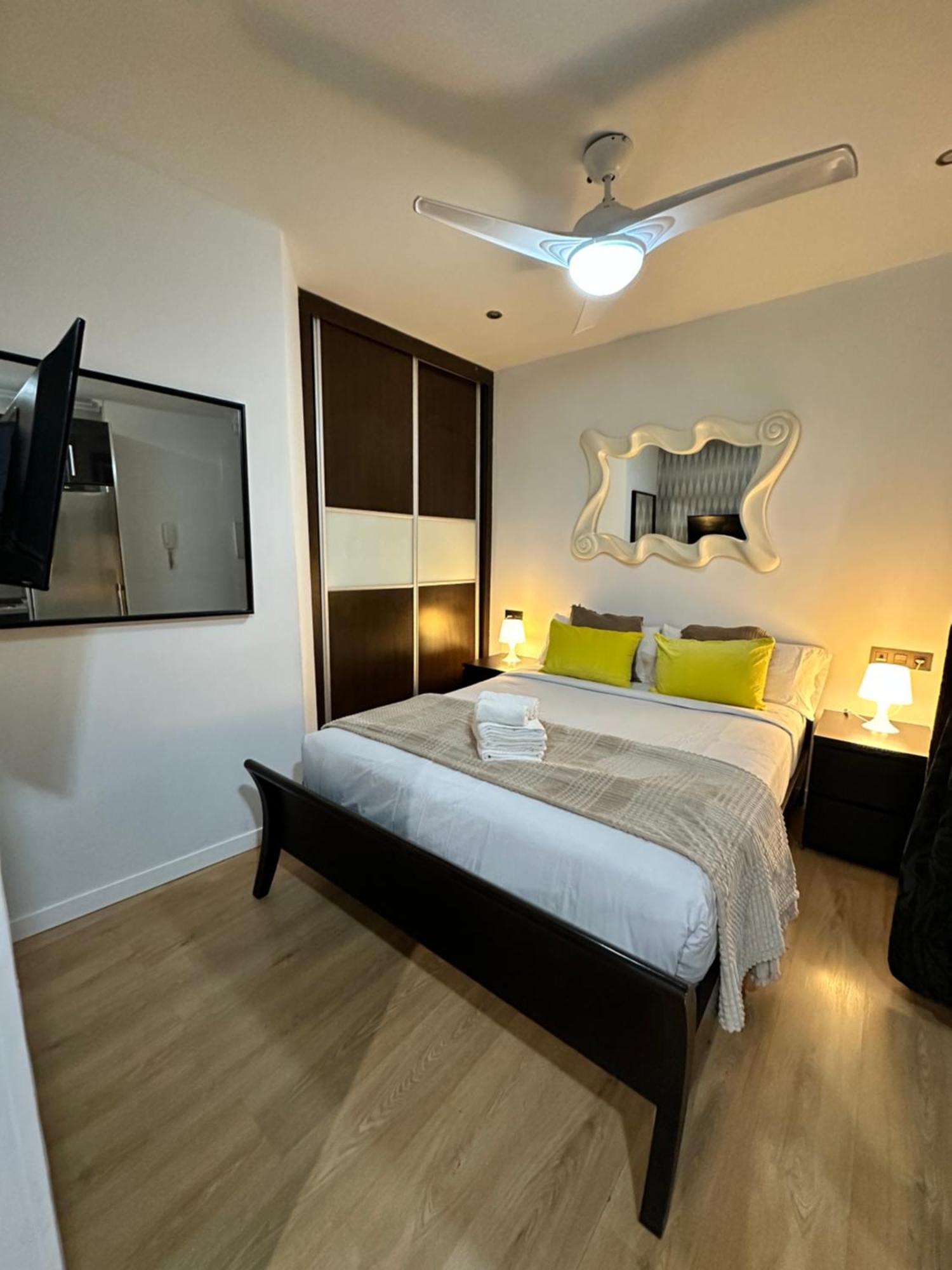 Carreteria Deluxe Apartment Malaga Exterior photo